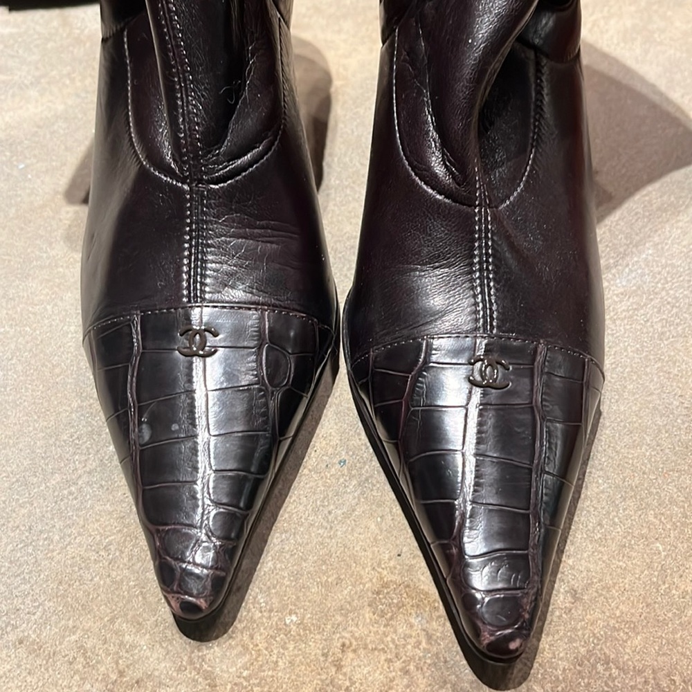 Chanel brown alligator and leather boot size 36